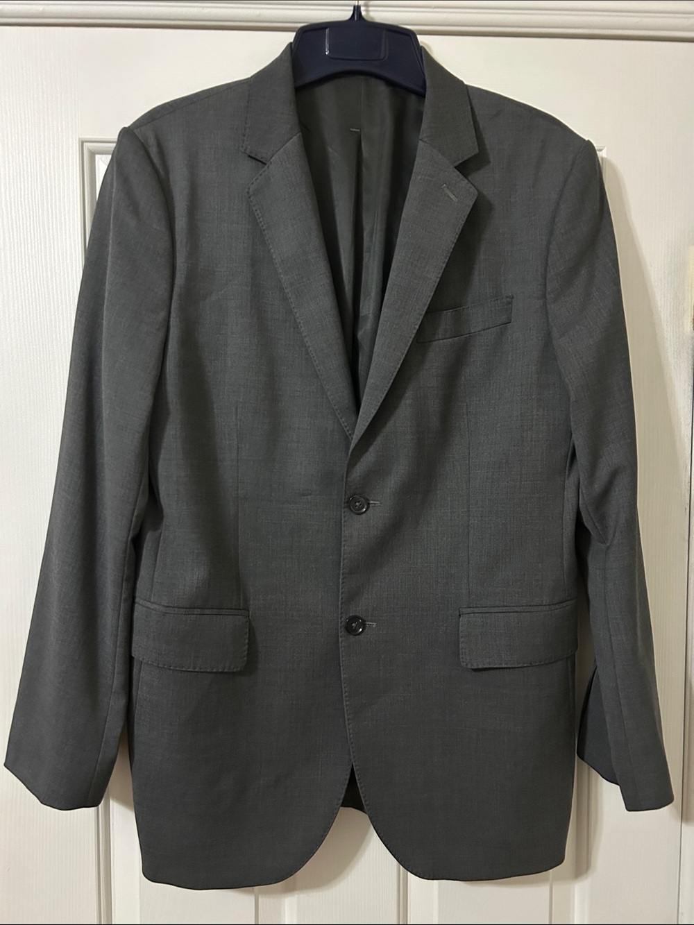 Express Men's Charcoal Gray Two-Button Blazer, Size 40R.
